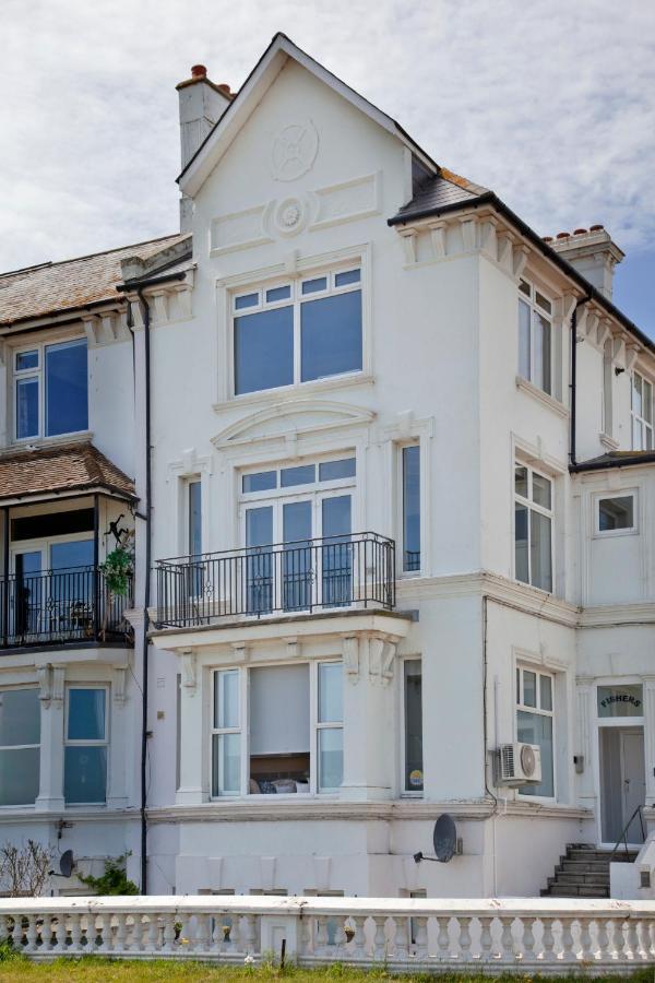 Beachfront Compact Coastal Crib, Direct Sea Views & Air Conditioning Littlestone-on-Sea エクステリア 写真